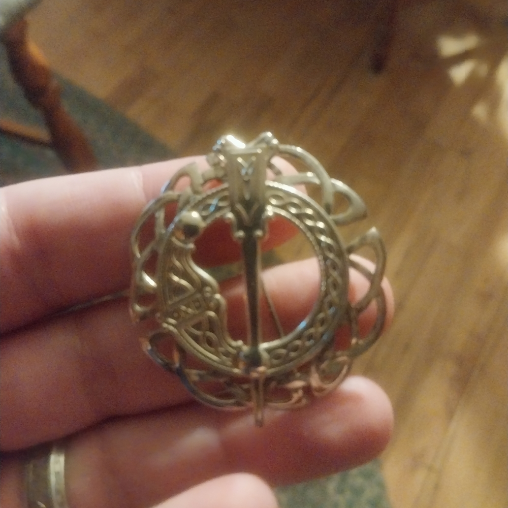 Vintage Irish Celtic Silver Pin Pendant - Picture 2 of 5